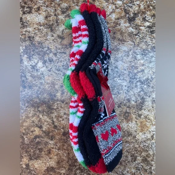 Carlos Santana Set Of 3 Christmas Socks - Picture 2 of 3